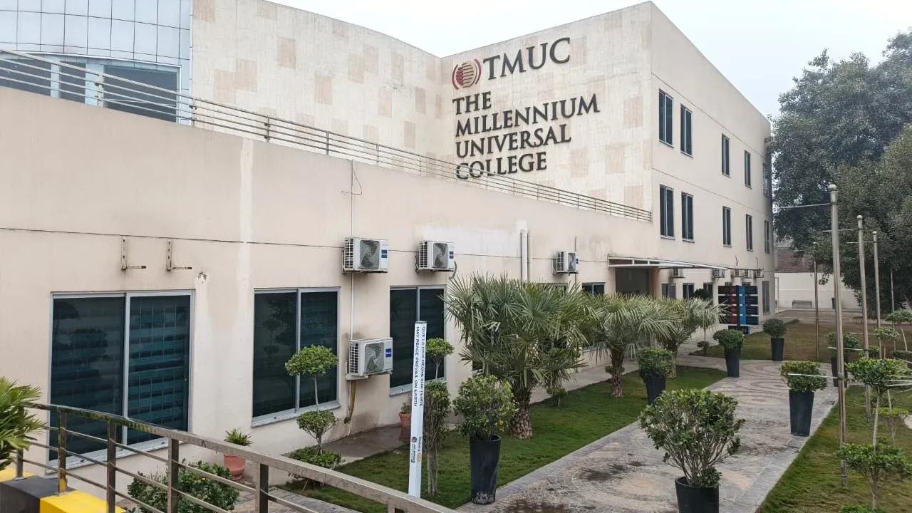 campus banner