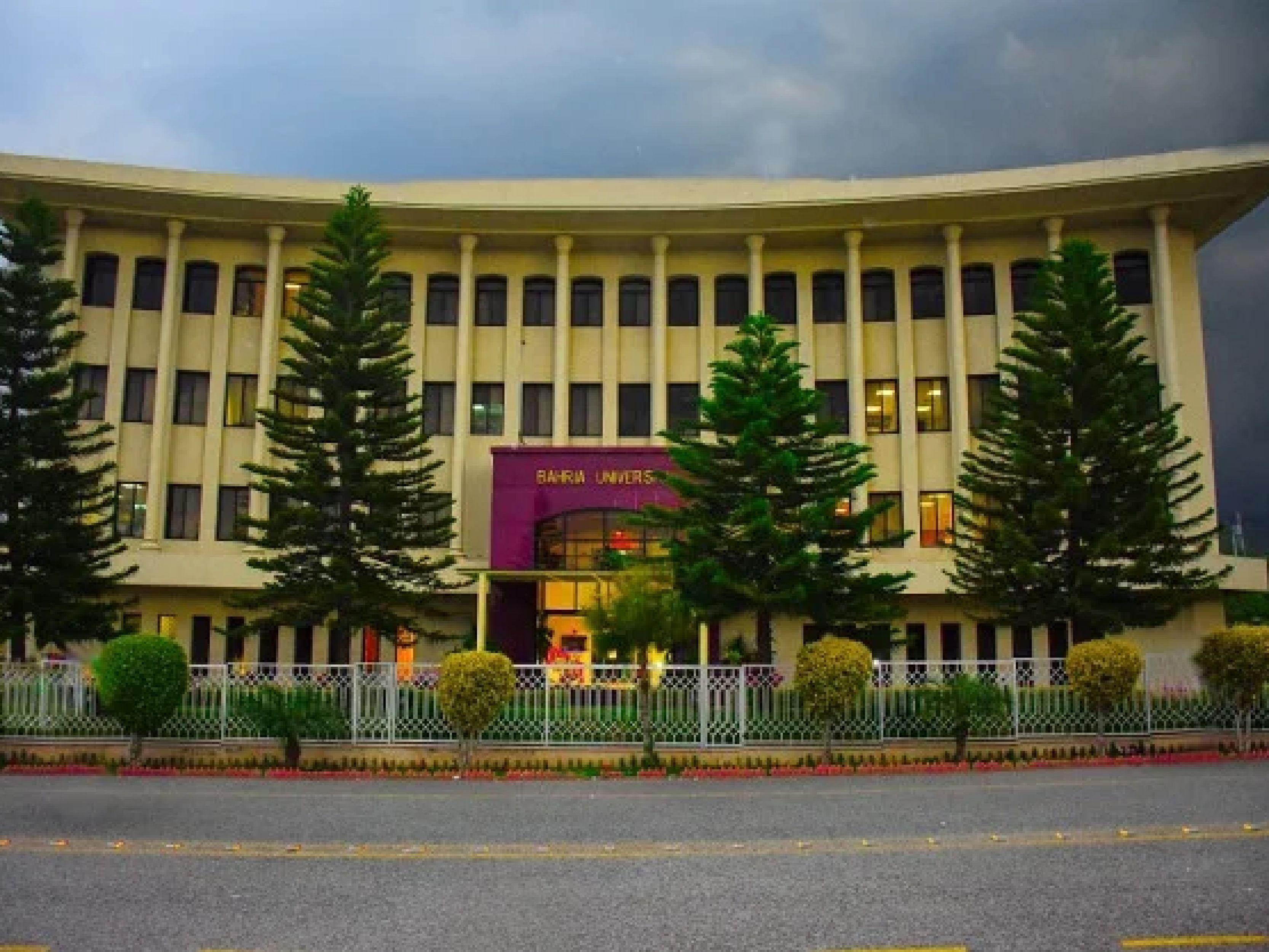 Bachelor of Laws (LLB)