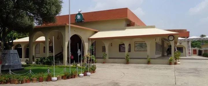 campus-logo